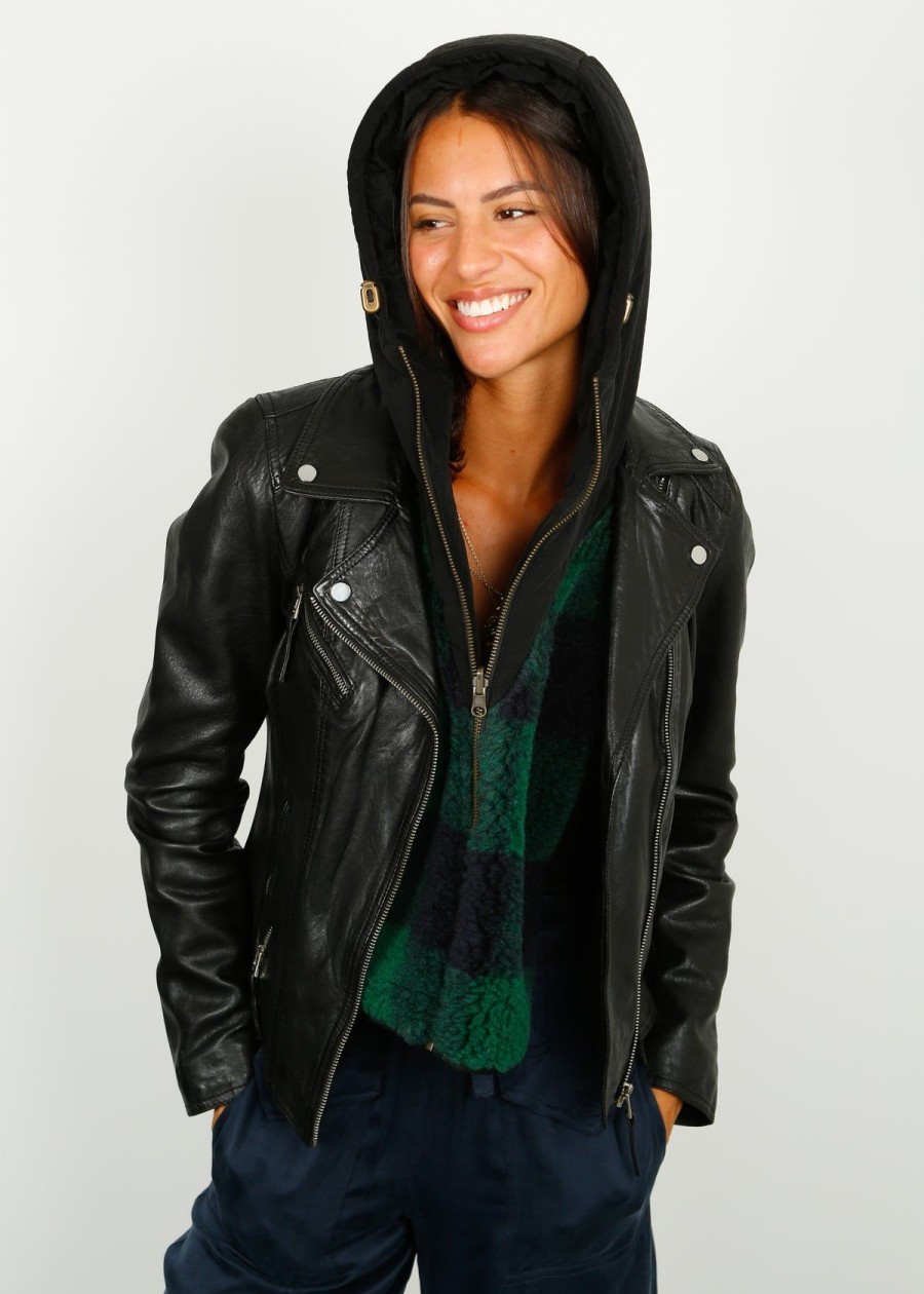 Women Oakwood Jackets | Ow Clips Leather Jacket In Black