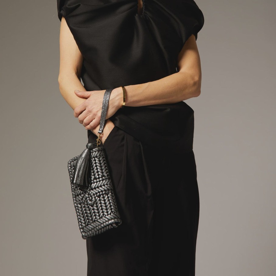 Women Anya Hindmarch Bags | Ah The Neeson Tassel Clutch In Anthracite Crinkled Metallic